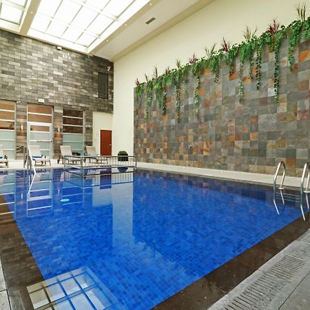 Holiday Inn & Suites Plaza Mayor By Ihg Леон Екстериор снимка