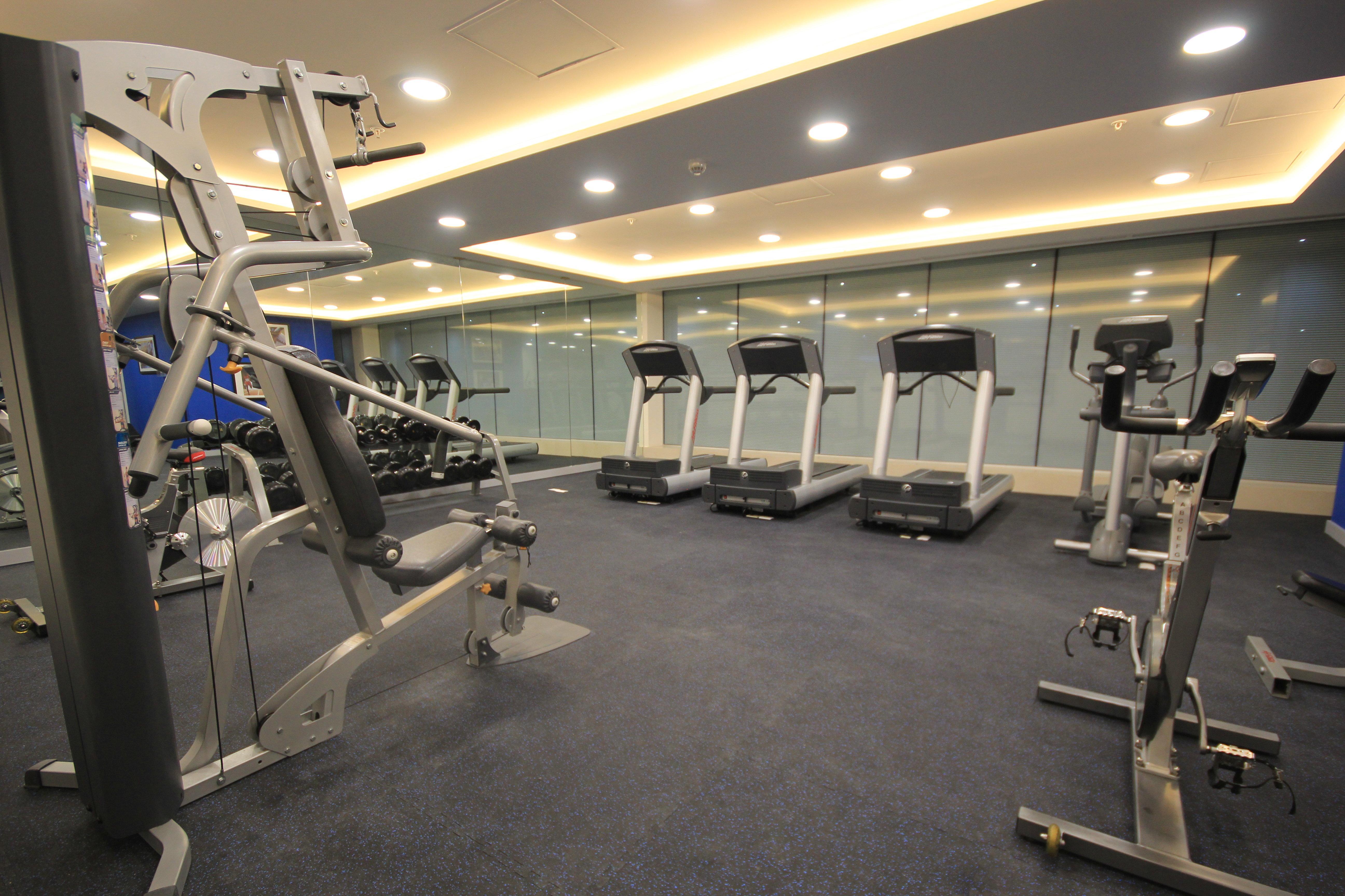 Holiday Inn & Suites Plaza Mayor By Ihg Леон Екстериор снимка