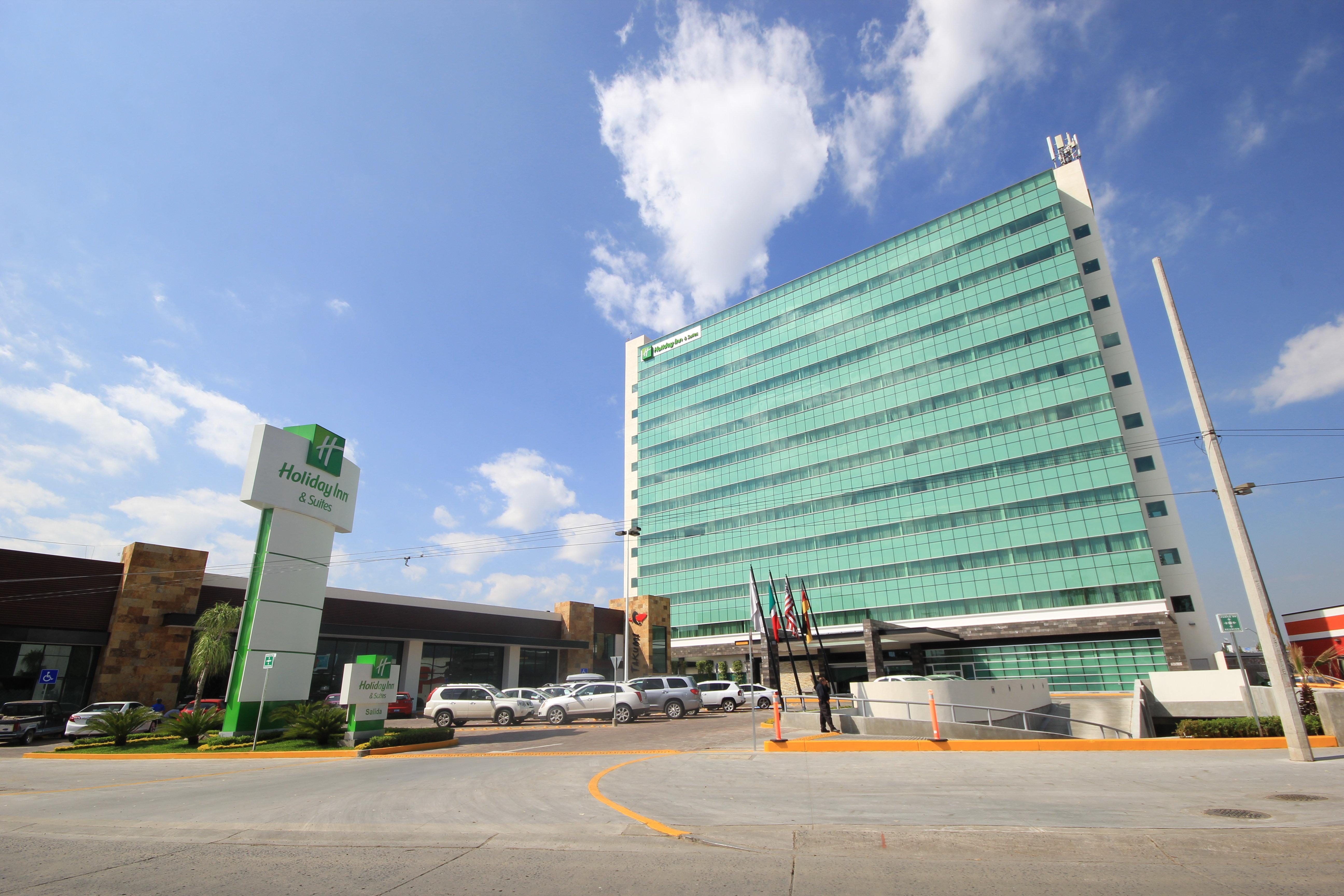 Holiday Inn & Suites Plaza Mayor By Ihg Леон Екстериор снимка